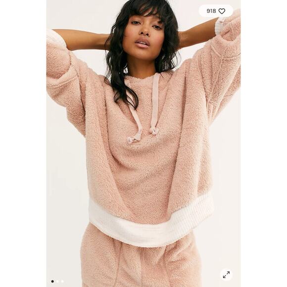 Free People Intimately Warmer Than You Oversized Faux Shearling Pink Hoodie S‎ - Picture 1 of 7